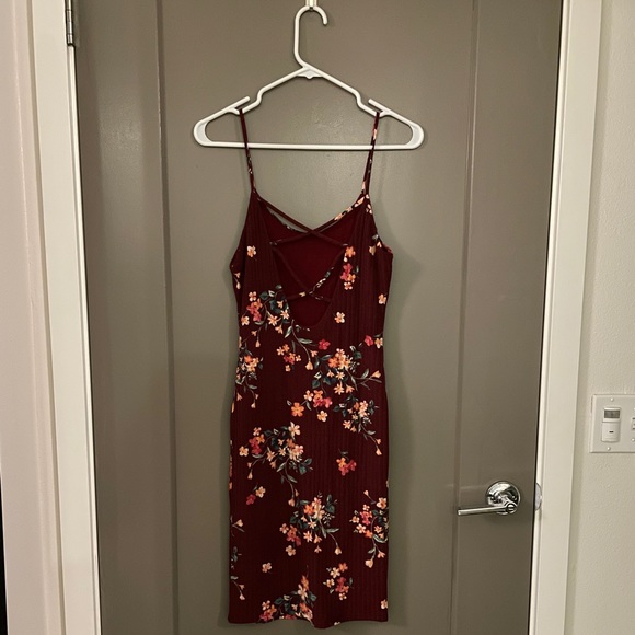 Floral Burgundy dress - Picture 2 of 6